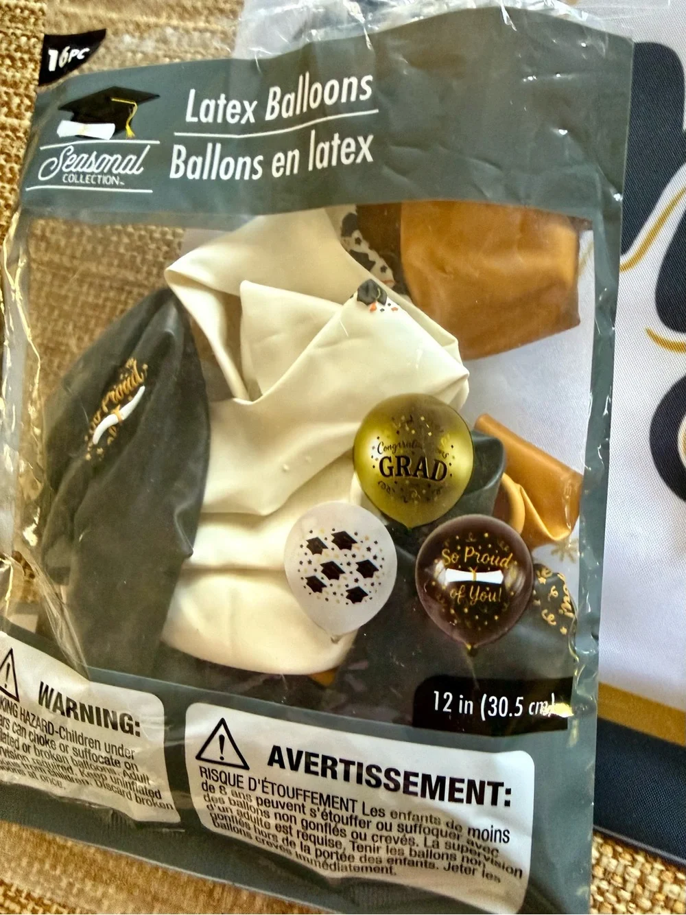Graduation Party Decorations Bundle - Black & Gold